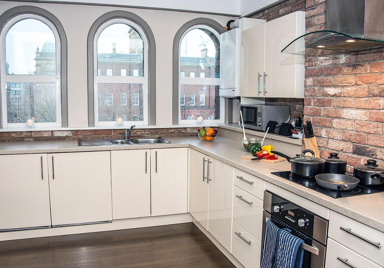 Base Serviced - Sir Thomas Street *