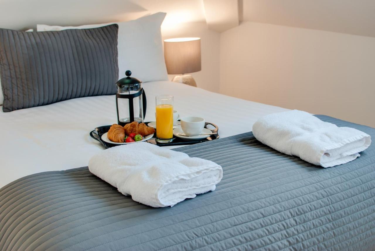 Base Serviced - Sir Thomas Street * Liverpool